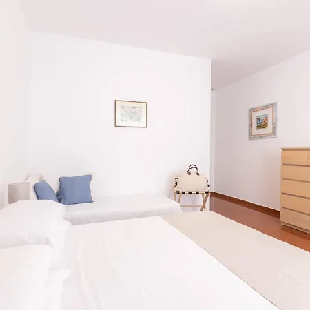Sorrentovibes - New With Balconies In Center * Sorrento