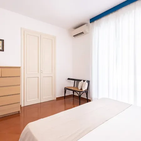 Sorrentovibes - New With Balconies In Center * Sorrento